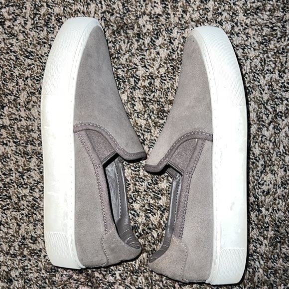 uggs - Picture 3 of 5